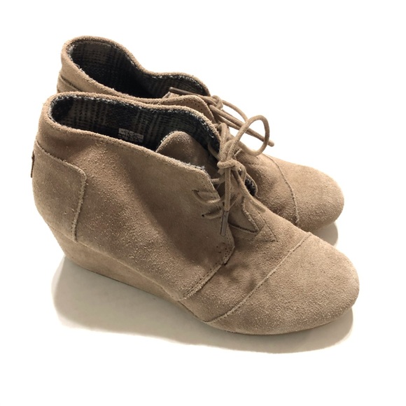 Toms Desert Taupe Kala Suede Lace Up Wedge Booties - Picture 5 of 10